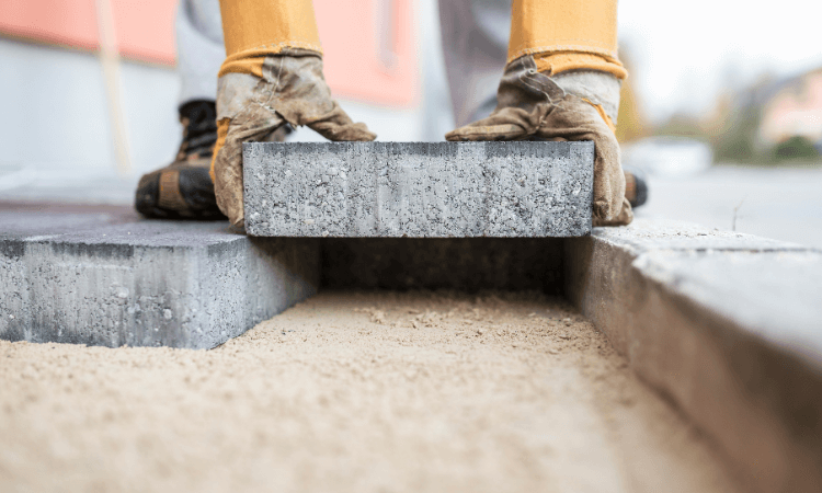 سنگ اسلب چیست و چه ویژگی هایی دارد؟